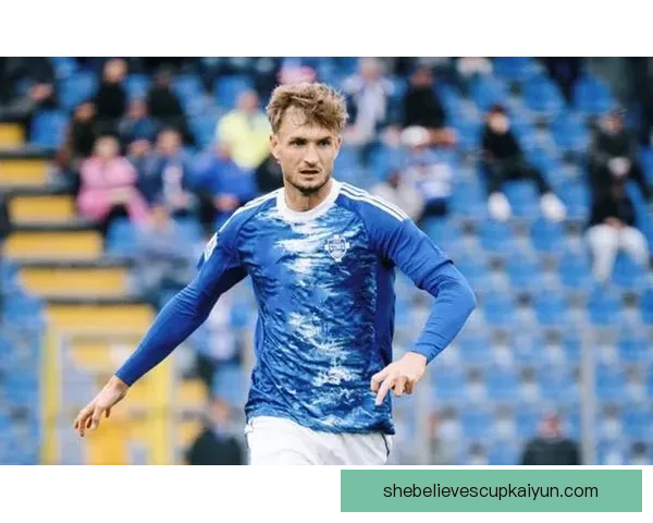 都灵中场组织能力持续提升，近期比赛表现稳健